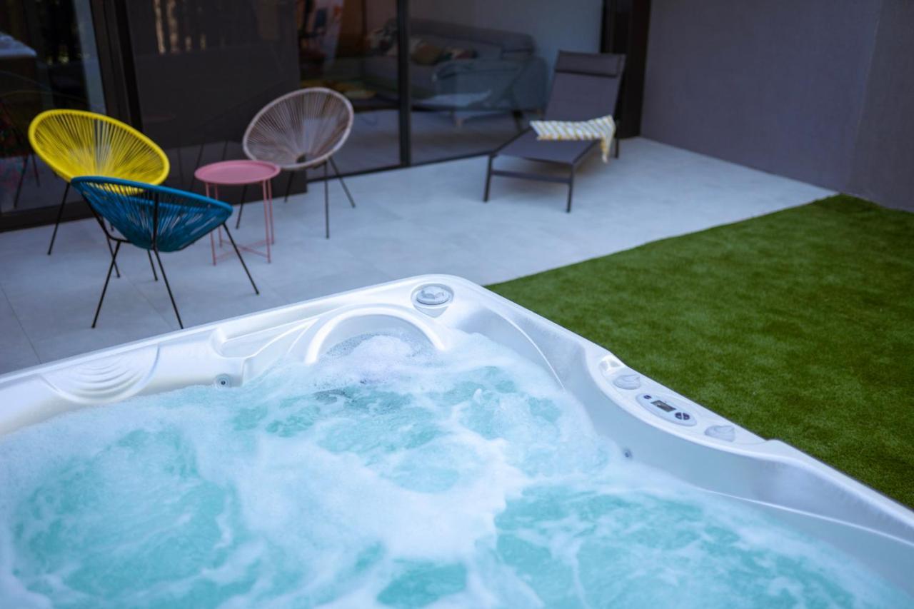 Villa Casa De Nero - Premium House With Jacuzzi Next To Golf Course Caleta De Velez Exterior foto
