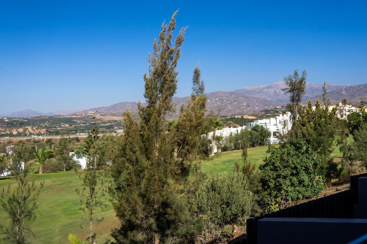 Villa Casa De Nero - Premium House With Jacuzzi Next To Golf Course Caleta De Velez Exterior foto